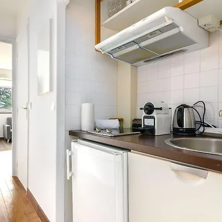 Superb In With Pool Apartment